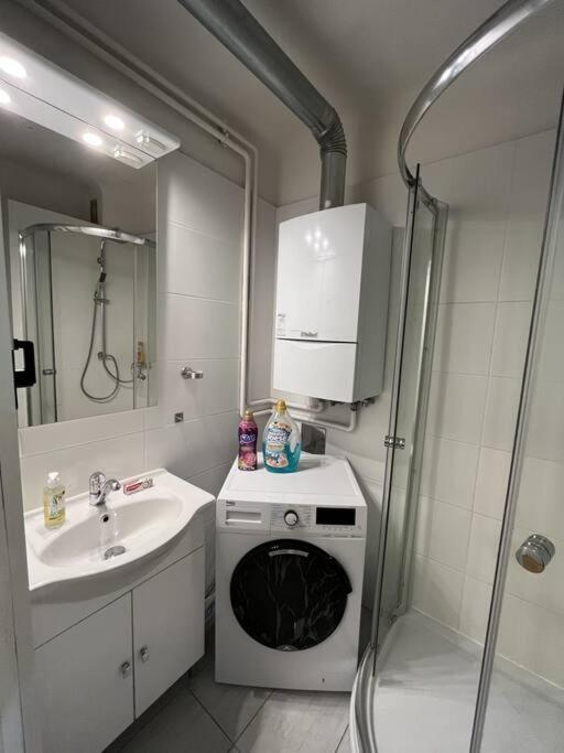 *Luxurious And Spacious Family Apartment* Vienne Extérieur photo